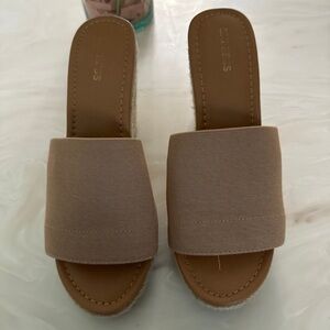 Seychelles Women's Tan Slide Sandals